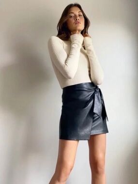Aritzia Wilfred wrap tie faux leather skirt